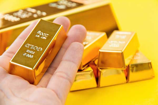 Pros and Cons of Buying Gold Bars for Investment